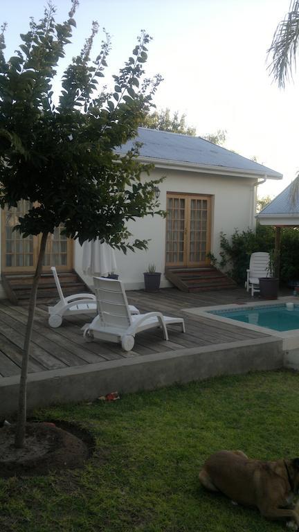 Oasis Shanti Backpackers Oudtshoorn Ruang foto