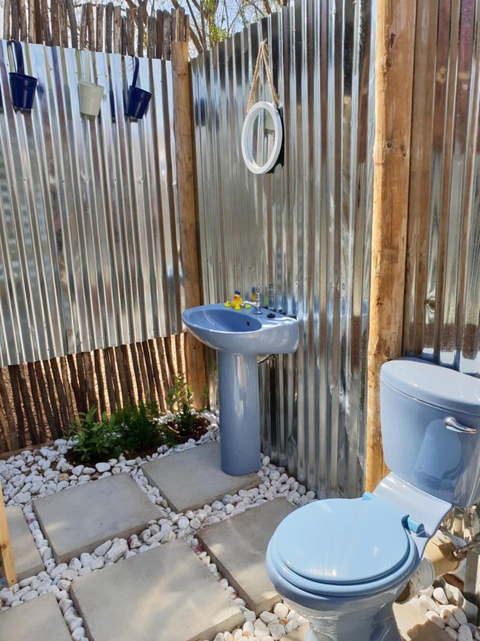 Oasis Shanti Backpackers Oudtshoorn Bagian luar foto